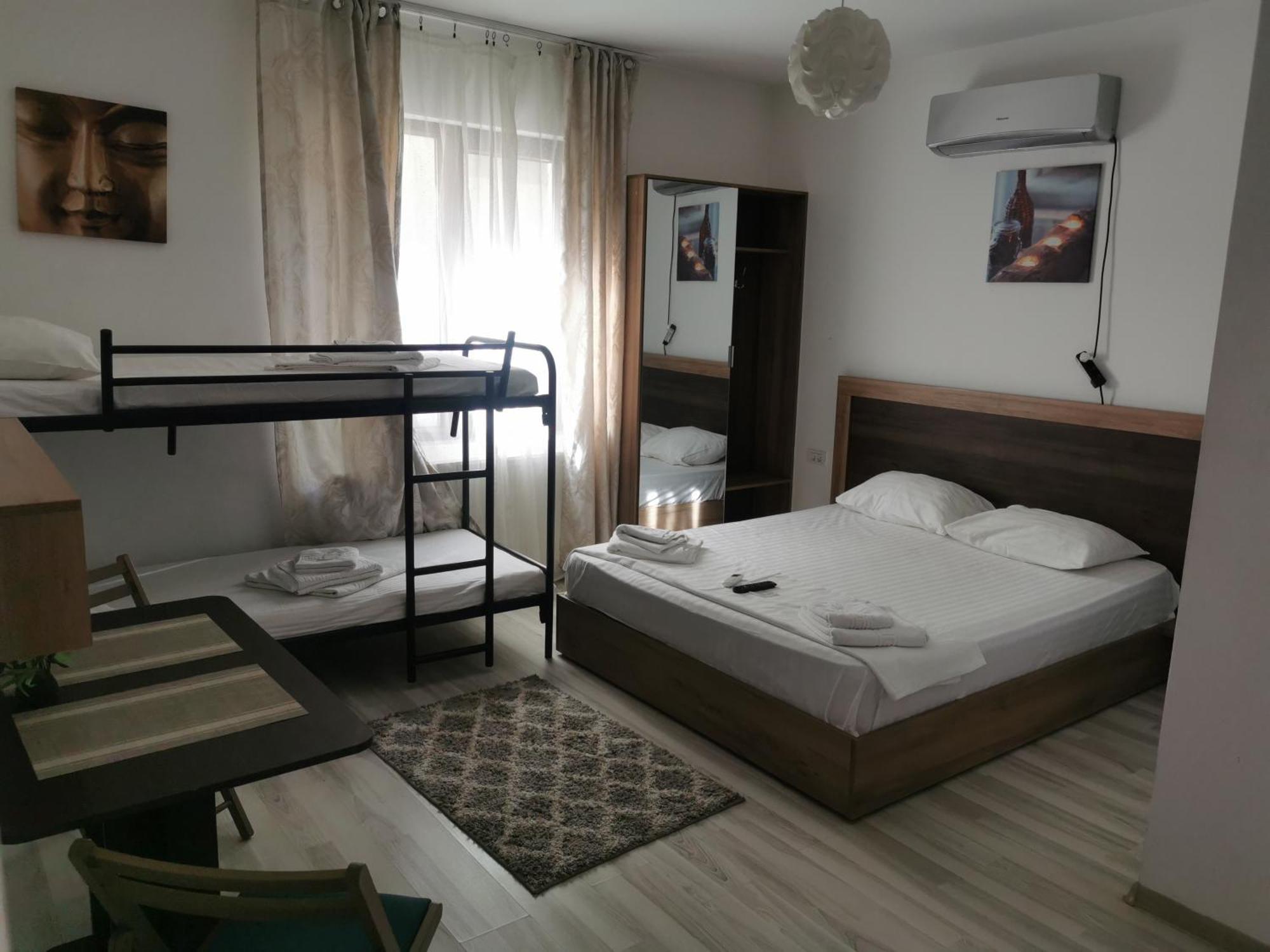Hotel Ipsilanti Iasi Ngoại thất bức ảnh