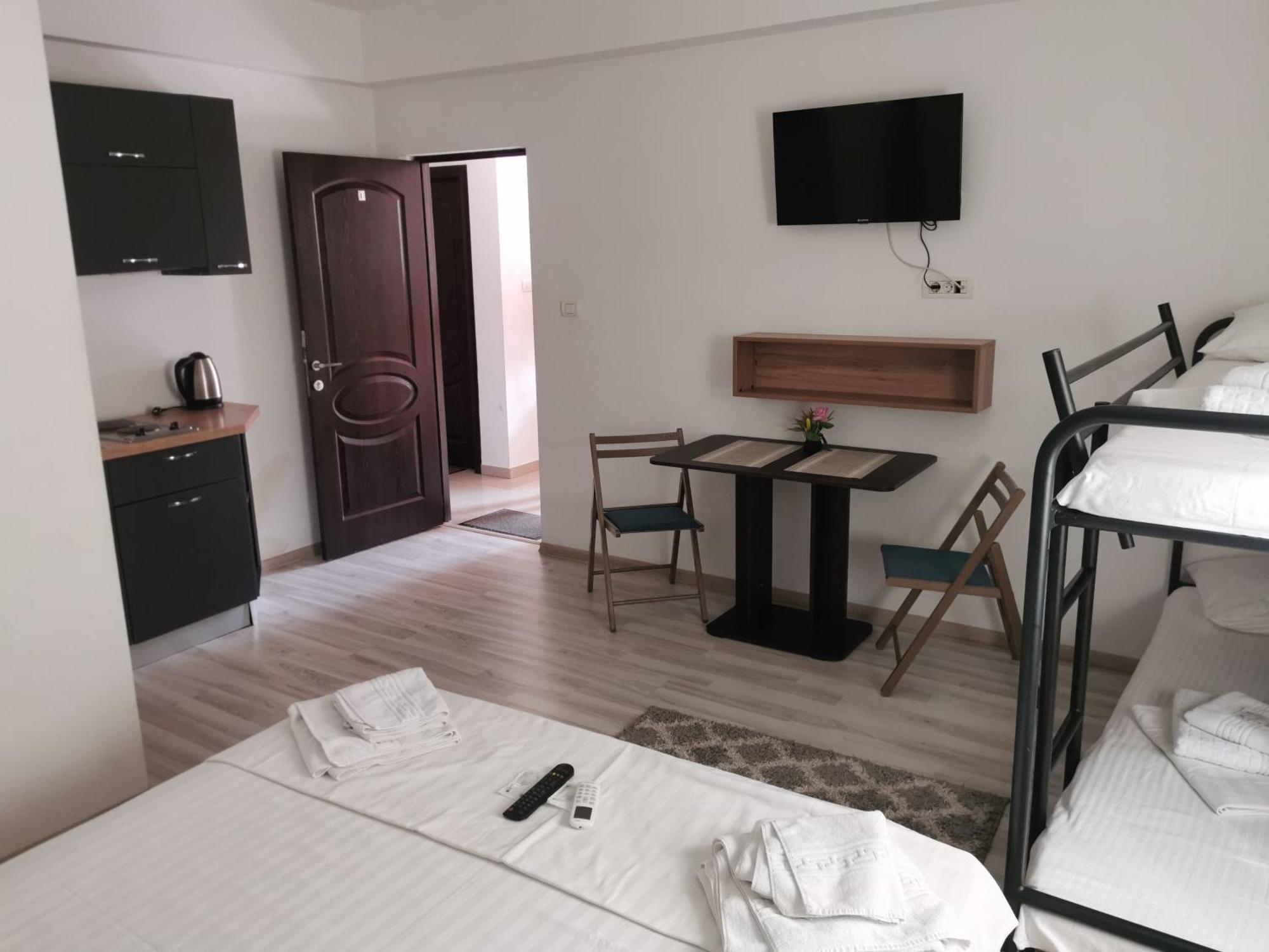 Hotel Ipsilanti Iasi Ngoại thất bức ảnh